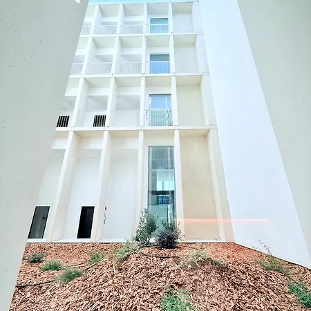 Apartment White Garden